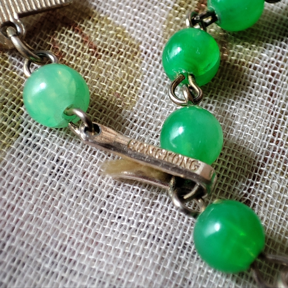 Kelly Green Hong Kong Plastic Bead Necklace Light Weight Vintage Jade Color - Picture 6 of 10